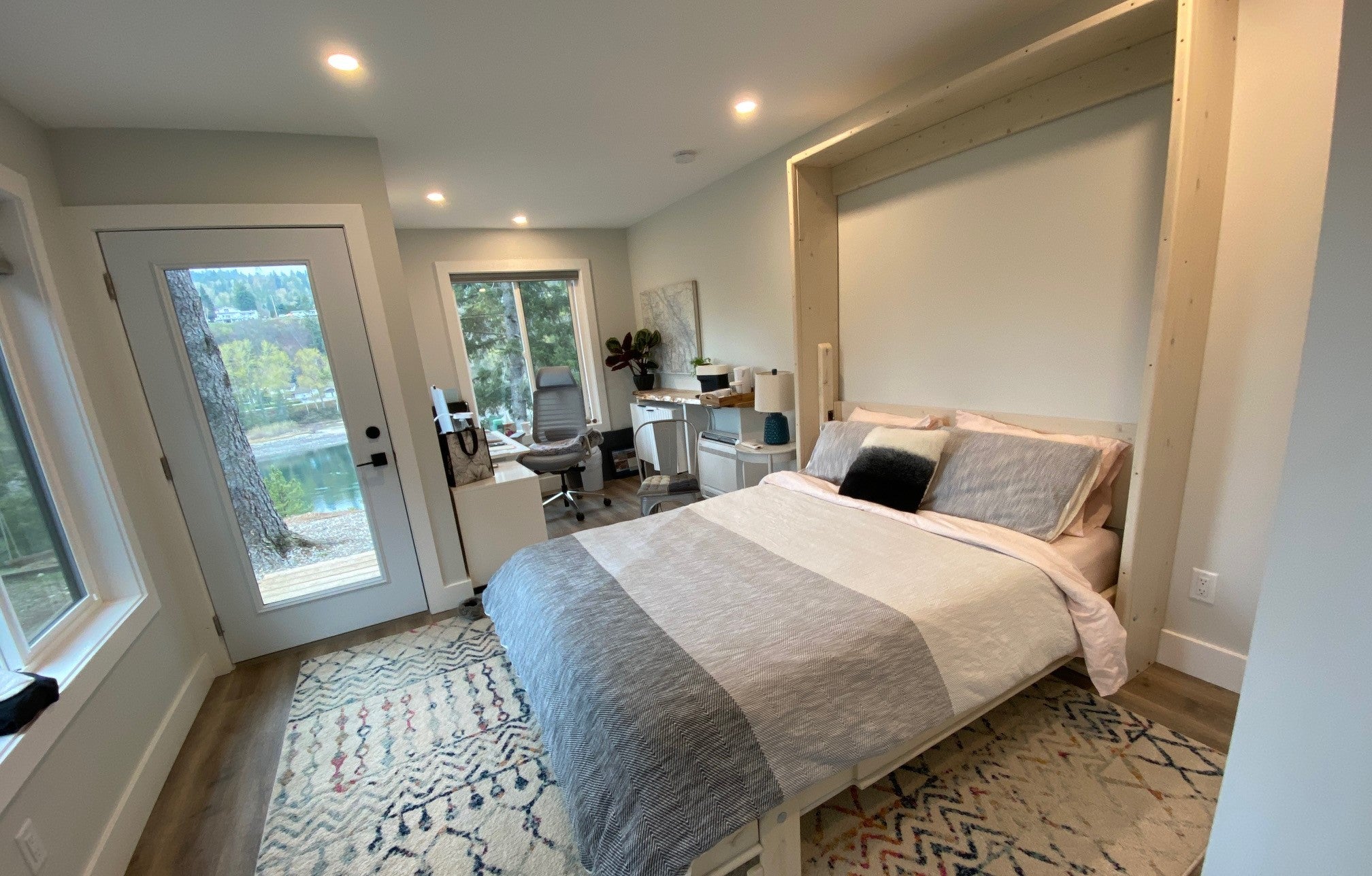 Creating the Perfect Guest Room with a Murphy Bed: Tips and Tricks - Kootenay Murphy Beds