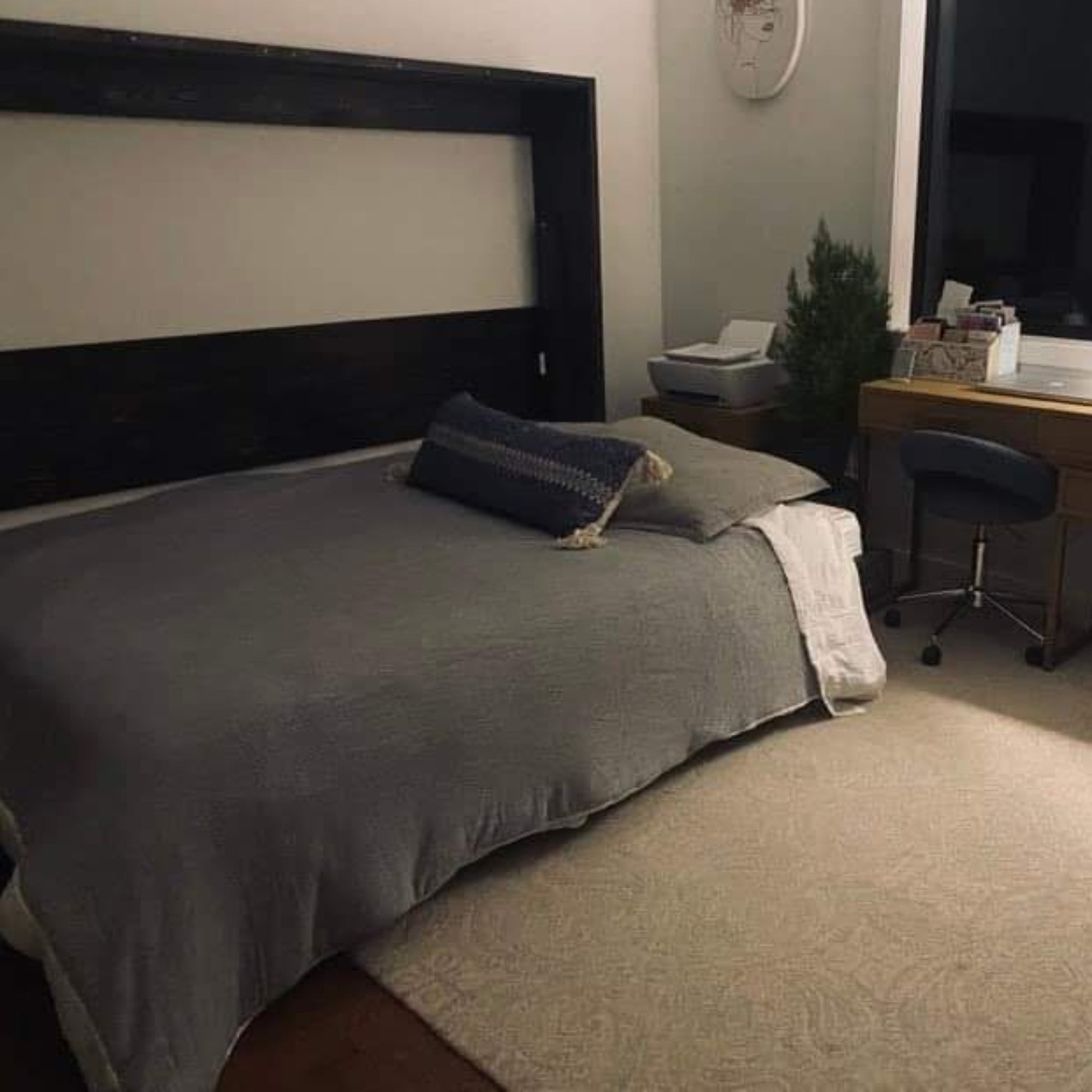 Horizontal Murphy Bed - Charcoal - Kootenay Murphy Beds