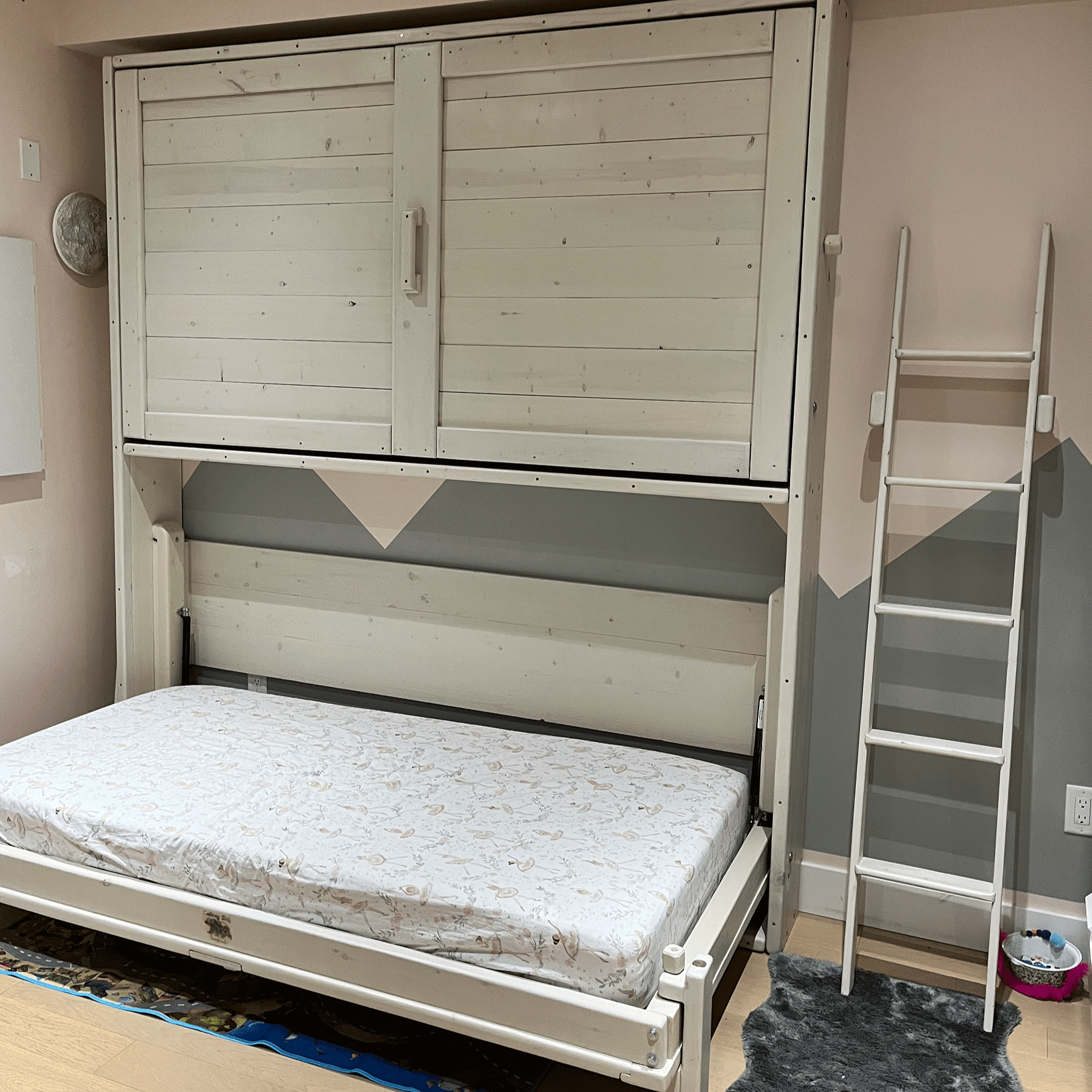 Murphy Bunks - White - Kootenay Murphy Beds