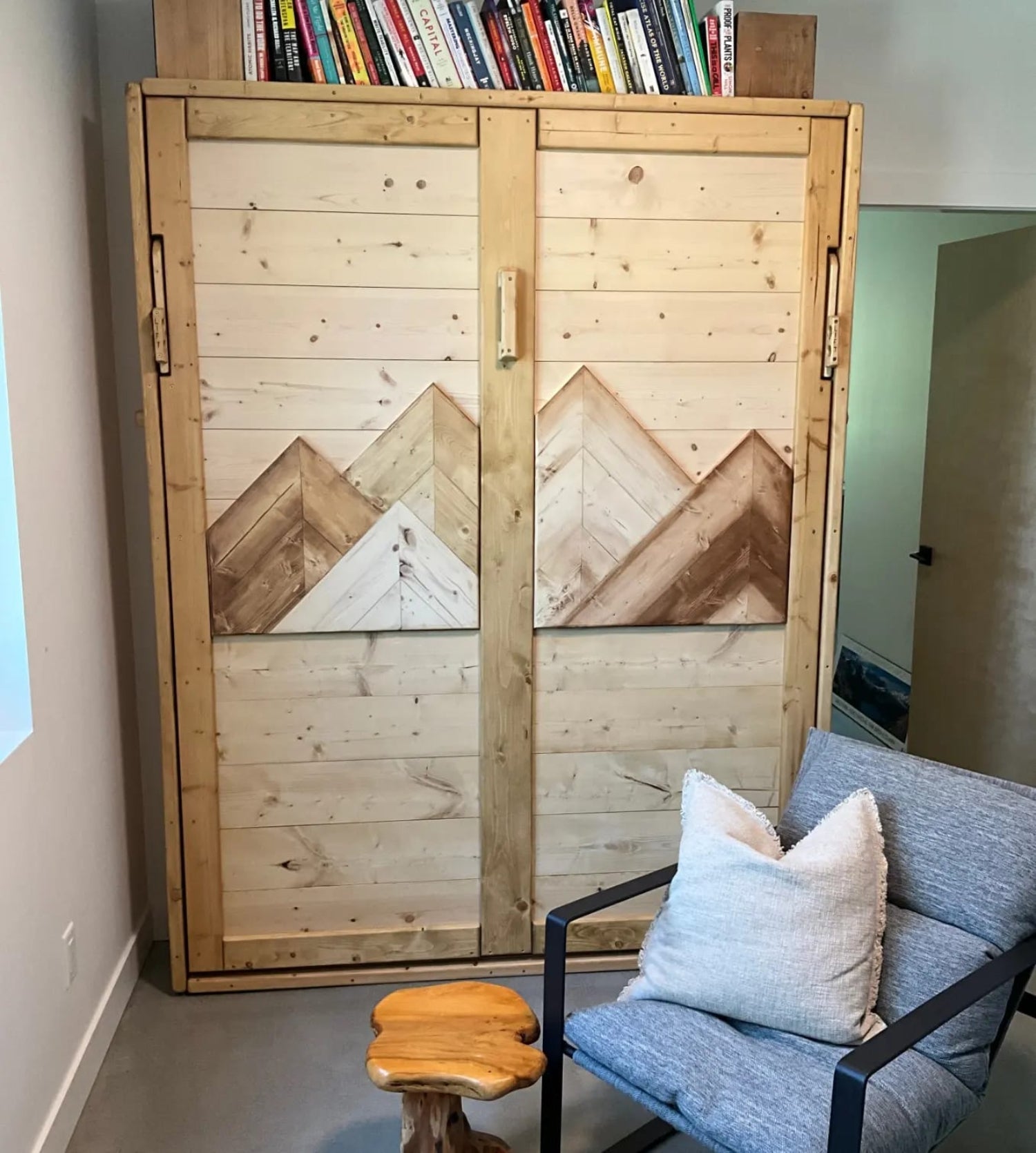 Queen Murphy Bed - Golden Oak & Brown Mountains - Kootenay Murphy Beds