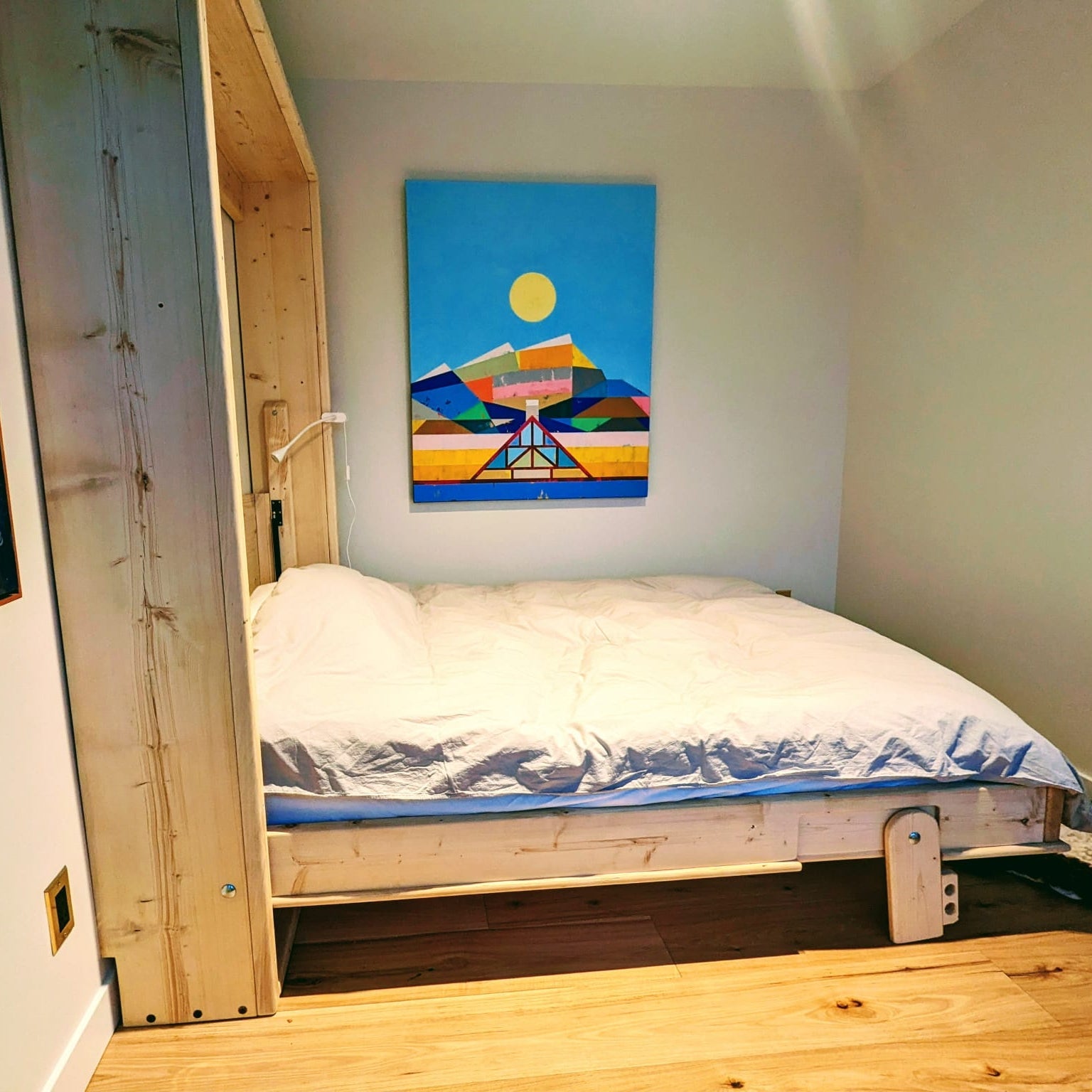 Queen Murphy Bed - Natural Pine - Kootenay Murphy Beds