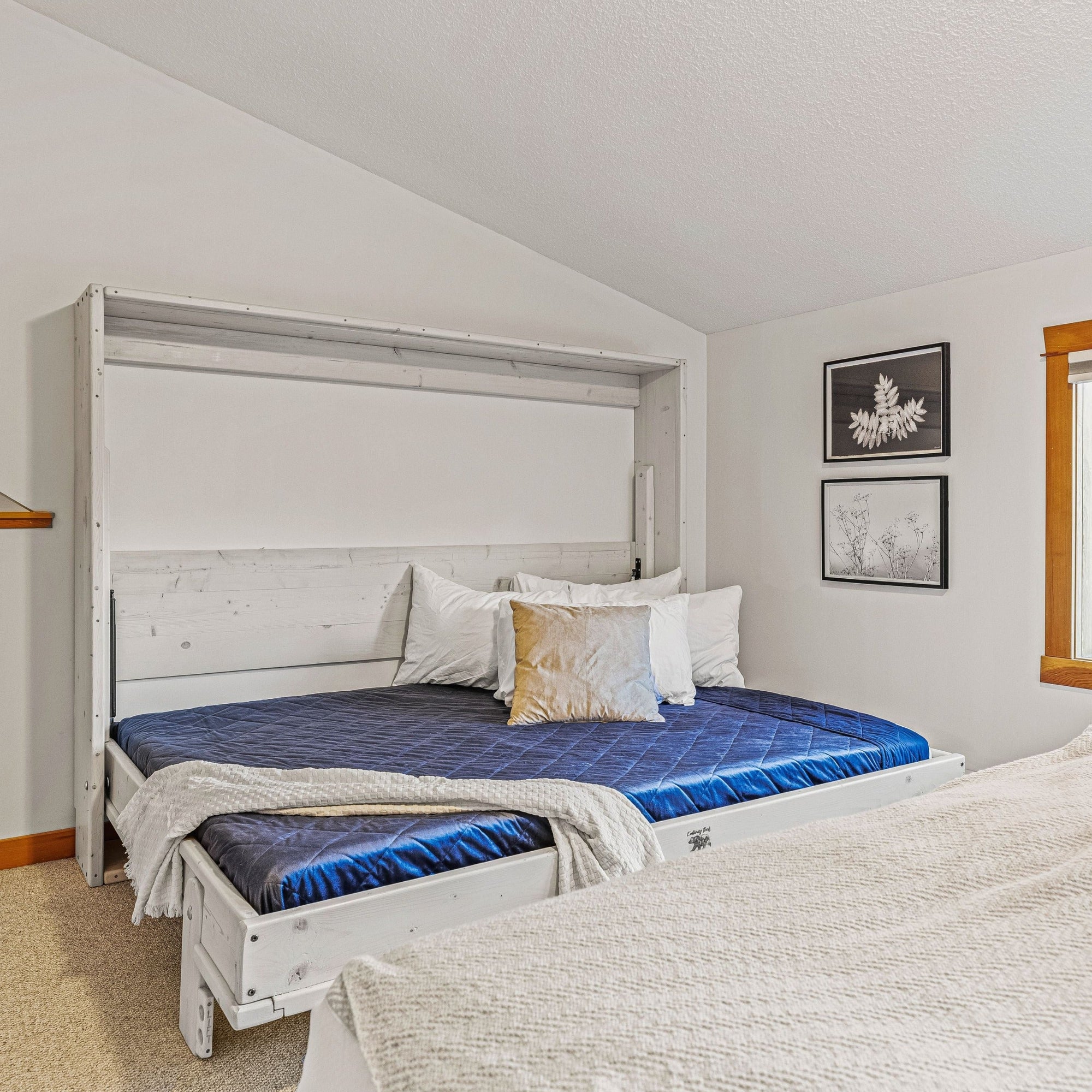 White Horizontal Murphy Bed Canadian Real Wood Wall Beds